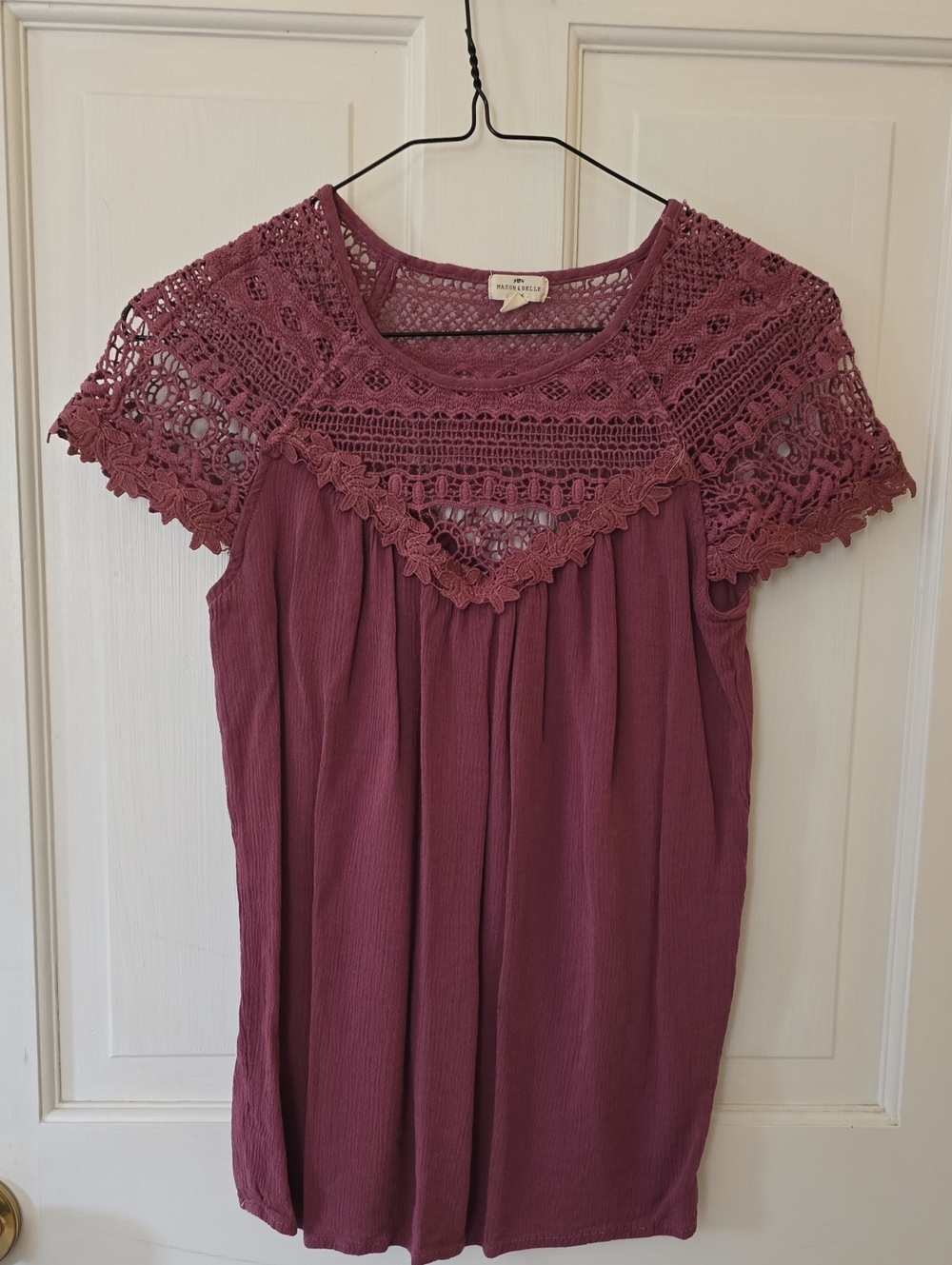 Sleeveless Crochet Yoke Blouse in Mauve Size S